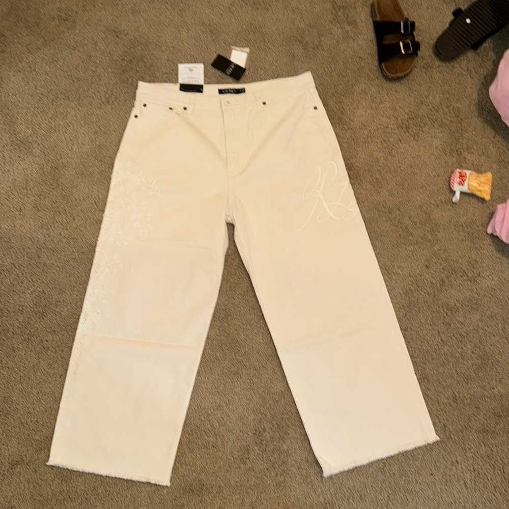 Size 14/32 Waist Ralph Lauren cream color pants. Unworn, tags still attached.